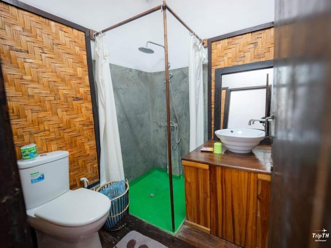 Ning Ning Guesthouse Muang Ngoi Værelse billede